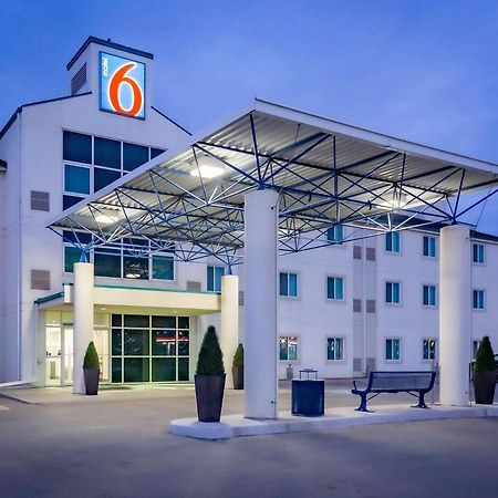 Motel 6-Saskatoon, Sk Екстериор снимка