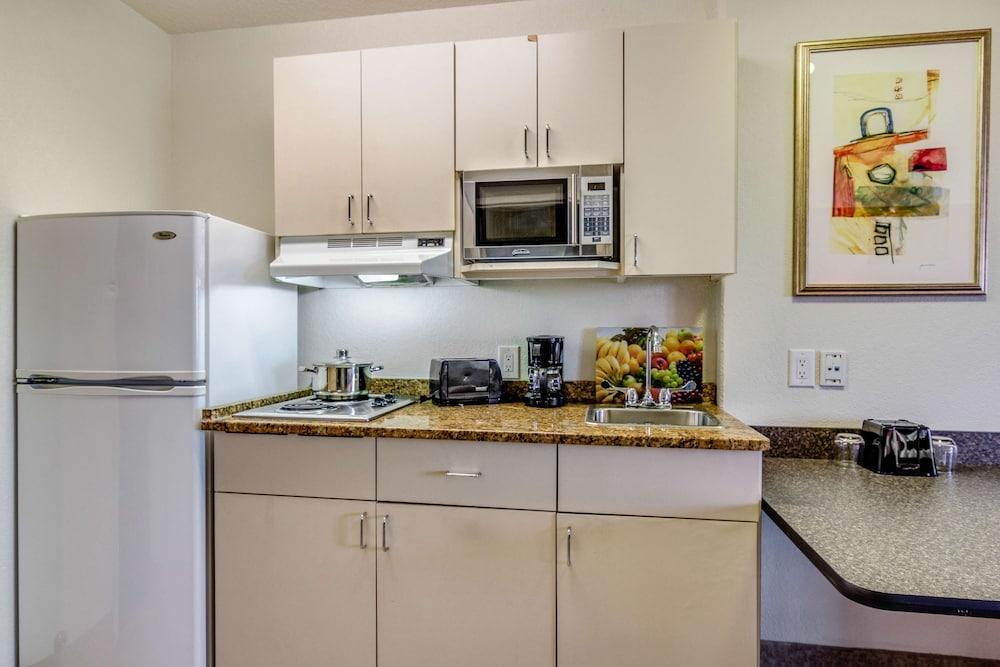 Motel 6-Saskatoon, Sk Екстериор снимка