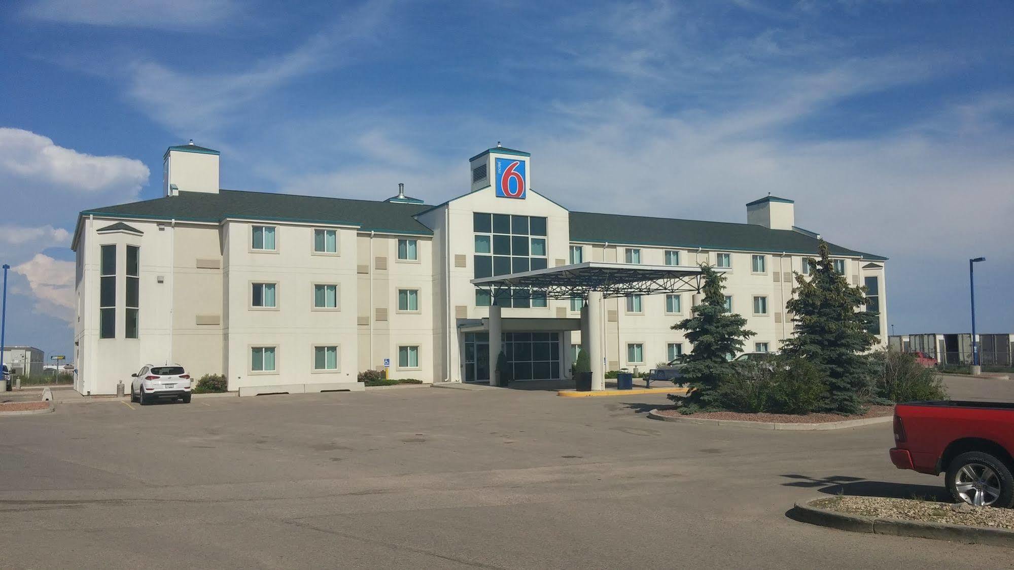 Motel 6-Saskatoon, Sk Екстериор снимка