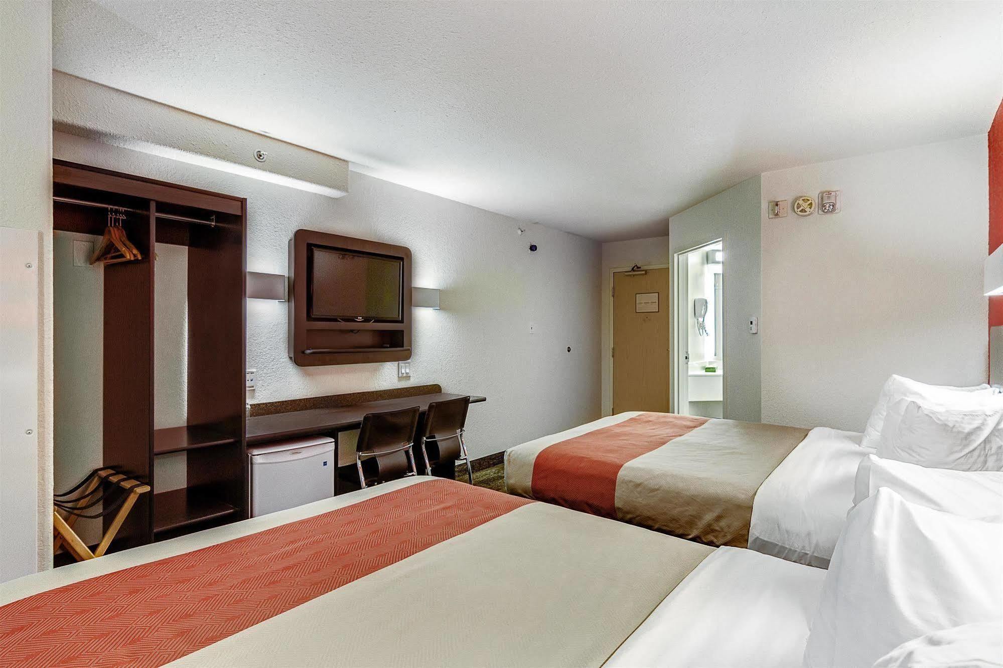 Motel 6-Saskatoon, Sk Екстериор снимка