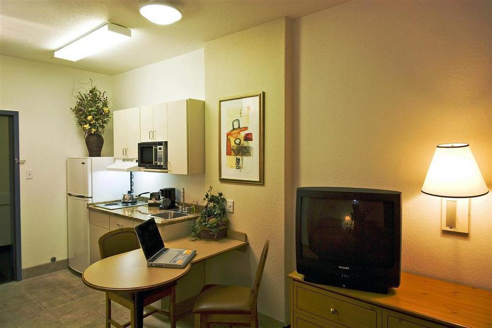 Motel 6-Saskatoon, Sk Стая снимка